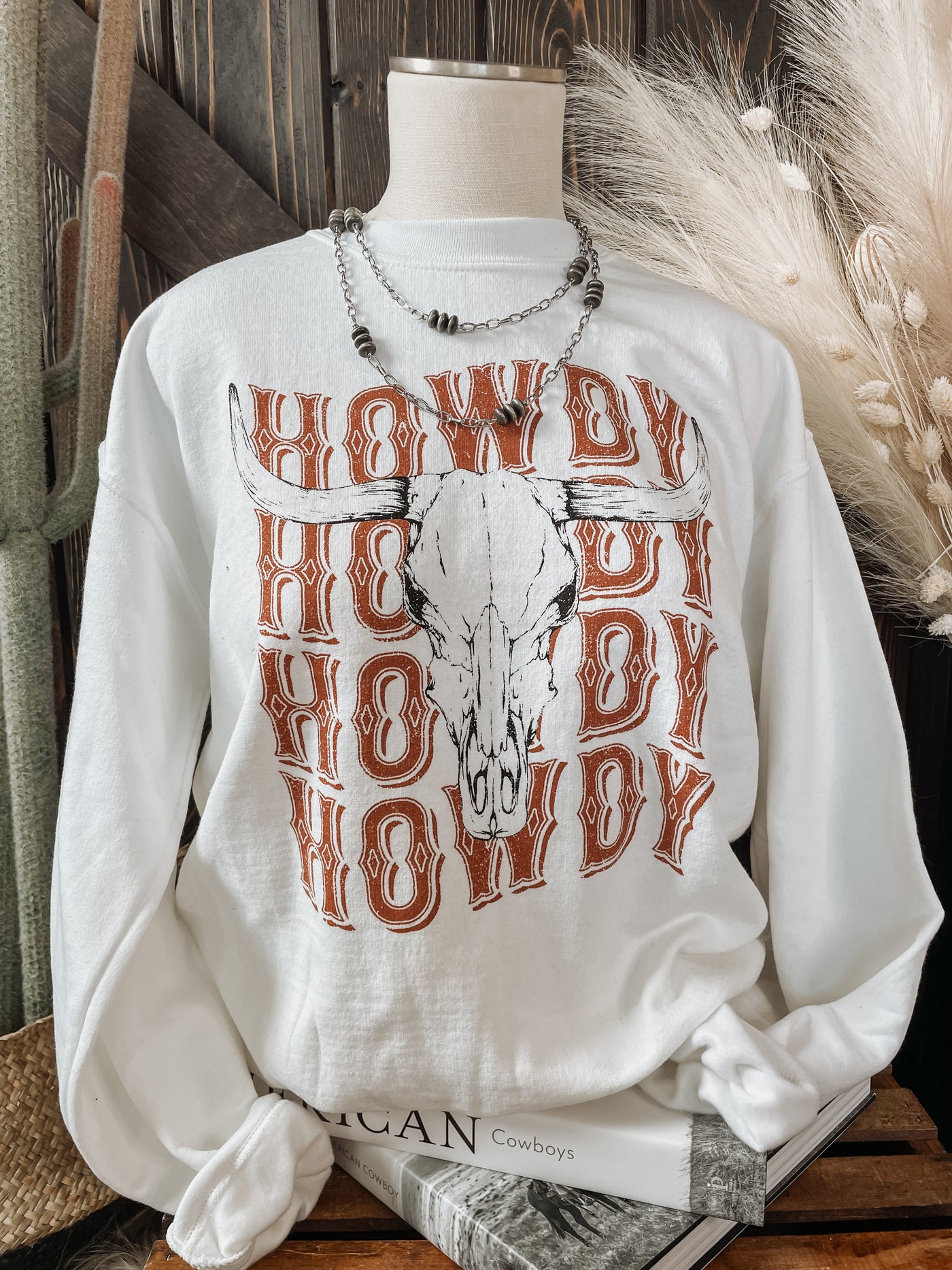 Howdy Sweatshirt - White