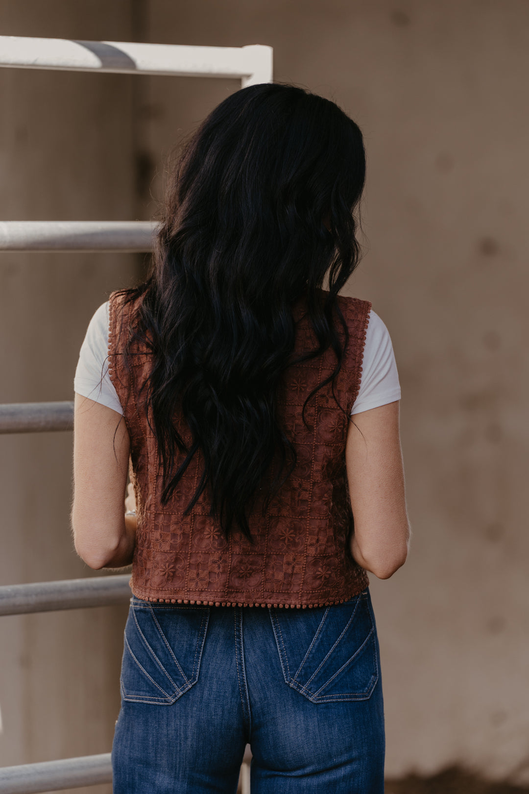 Maley Lace Vest - Mocha – Triangle T Boutique