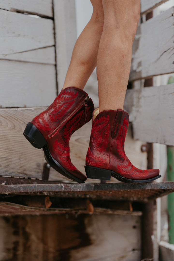 Cate Western Boot by Ariat - Red Alert – Triangle T Boutique