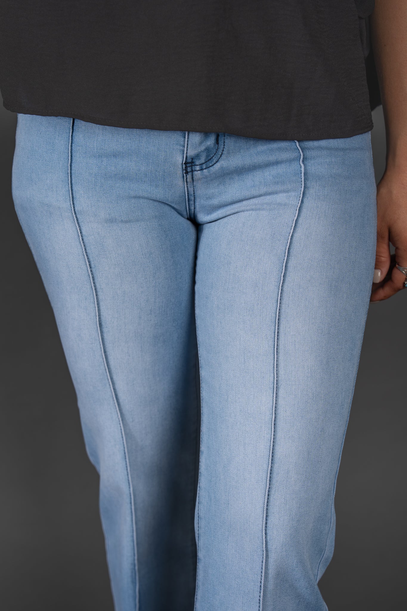Line Drive Jeans - Light Wash