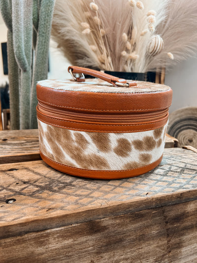 The Round Up Cowhide Travel Case - 2