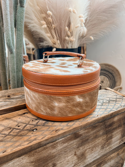 The Round Up Cowhide Travel Case - 4