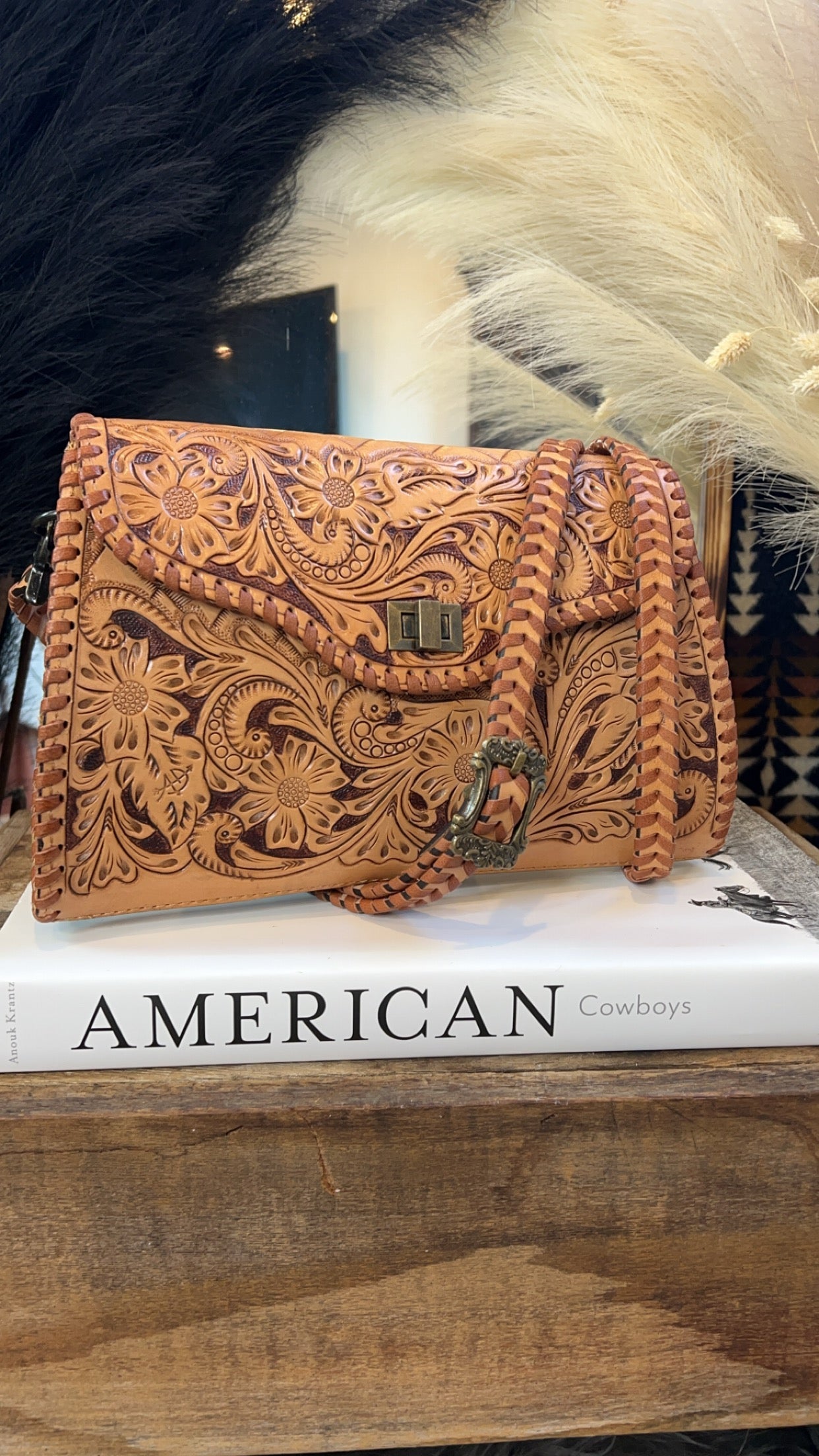 The Bowie Tooled Leather Purse - Natural