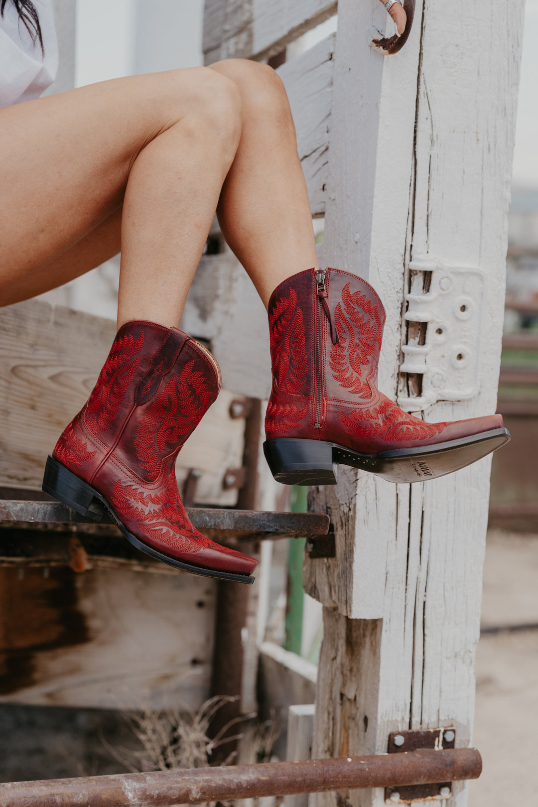 Cate Western Boot by Ariat - Red Alert – Triangle T Boutique