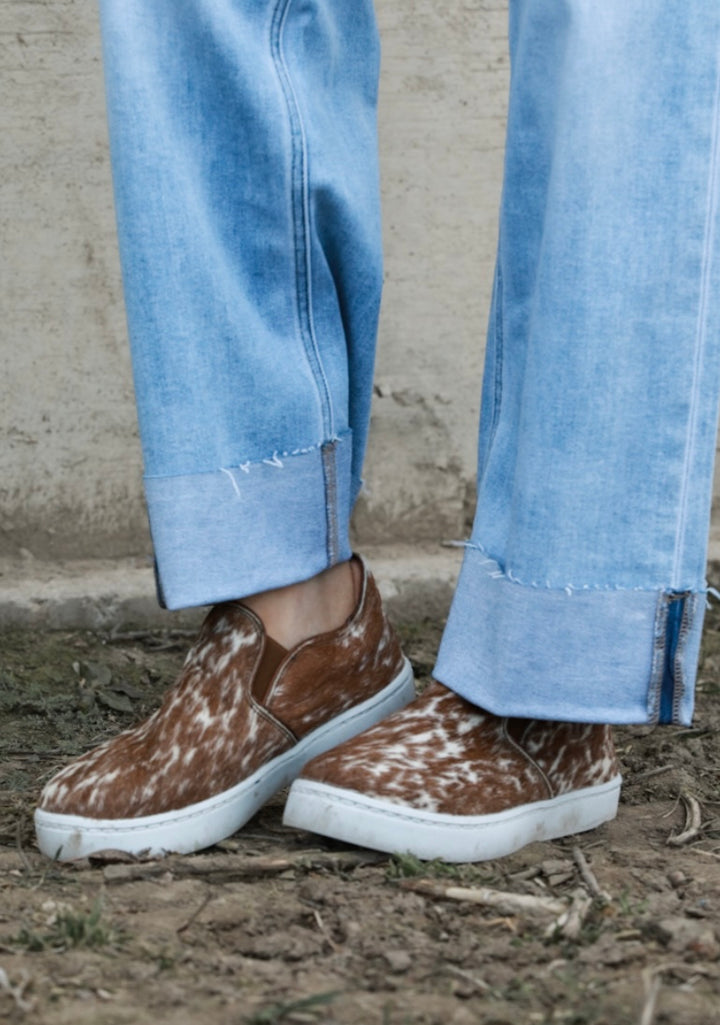 Utah Cowhide Sneaker - Brown & White – Triangle T Boutique display picture 1